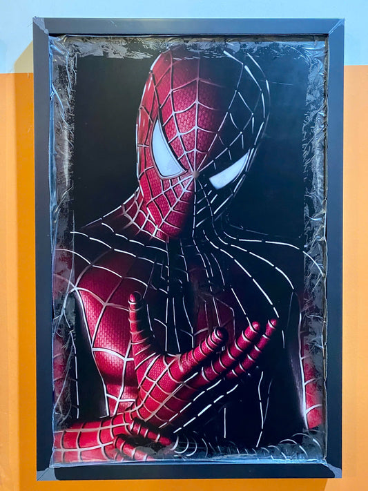 TRANH TRÁNG GƯƠNG LED ĐIỂM MARVEL SPIDERMAN 40X60CM